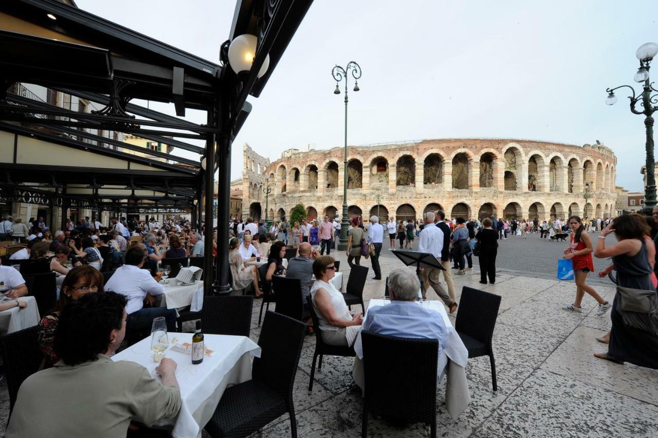베로나 La Terrazza Sull'Arena 아파트 외부 사진